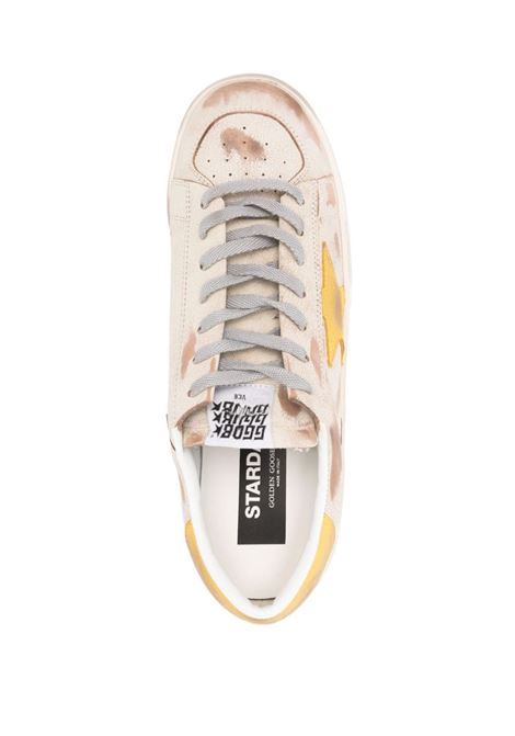 Sneakers basse stardan in beige e giallo Golden Goose - uomo GOLDEN GOOSE | GMF00667F00617615620